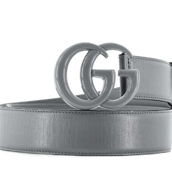 Gucci Women\'s Belt in Elegant Gray with GG Logo
